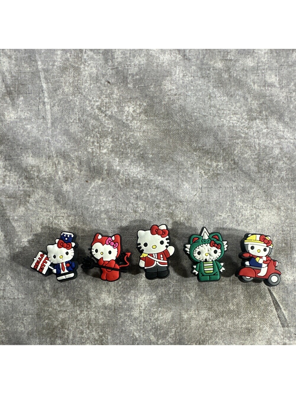Hello Kitty Shoe Charms Set of 5 Multicolor Women's Cartoon Character
